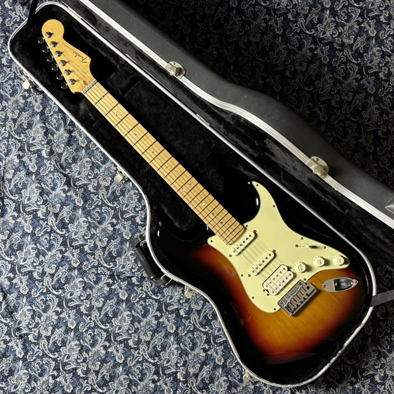 Fender American Deluxe Stratocaster HSS 3-Color Sunburst 2007 3.61kg USA Used
