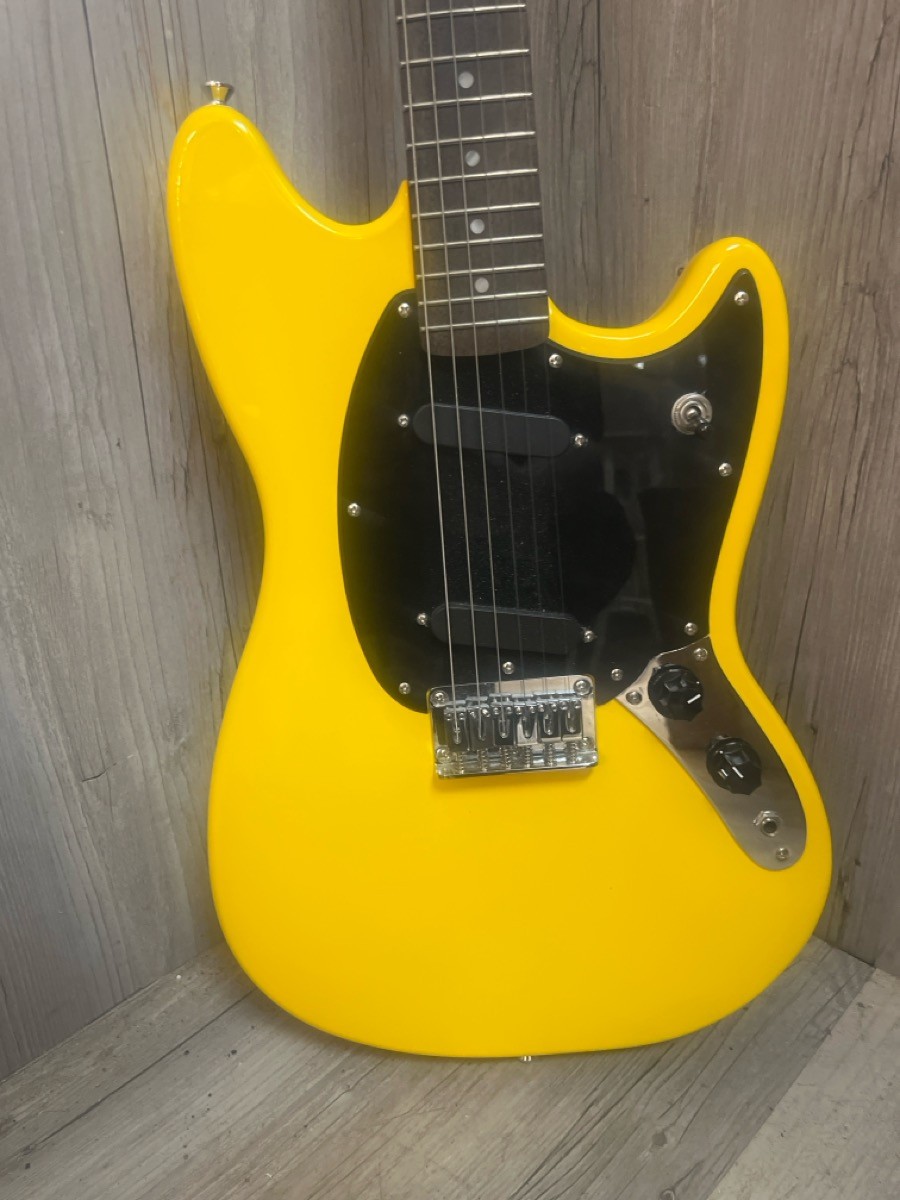 FENDER MUSTANG (PSN041617)