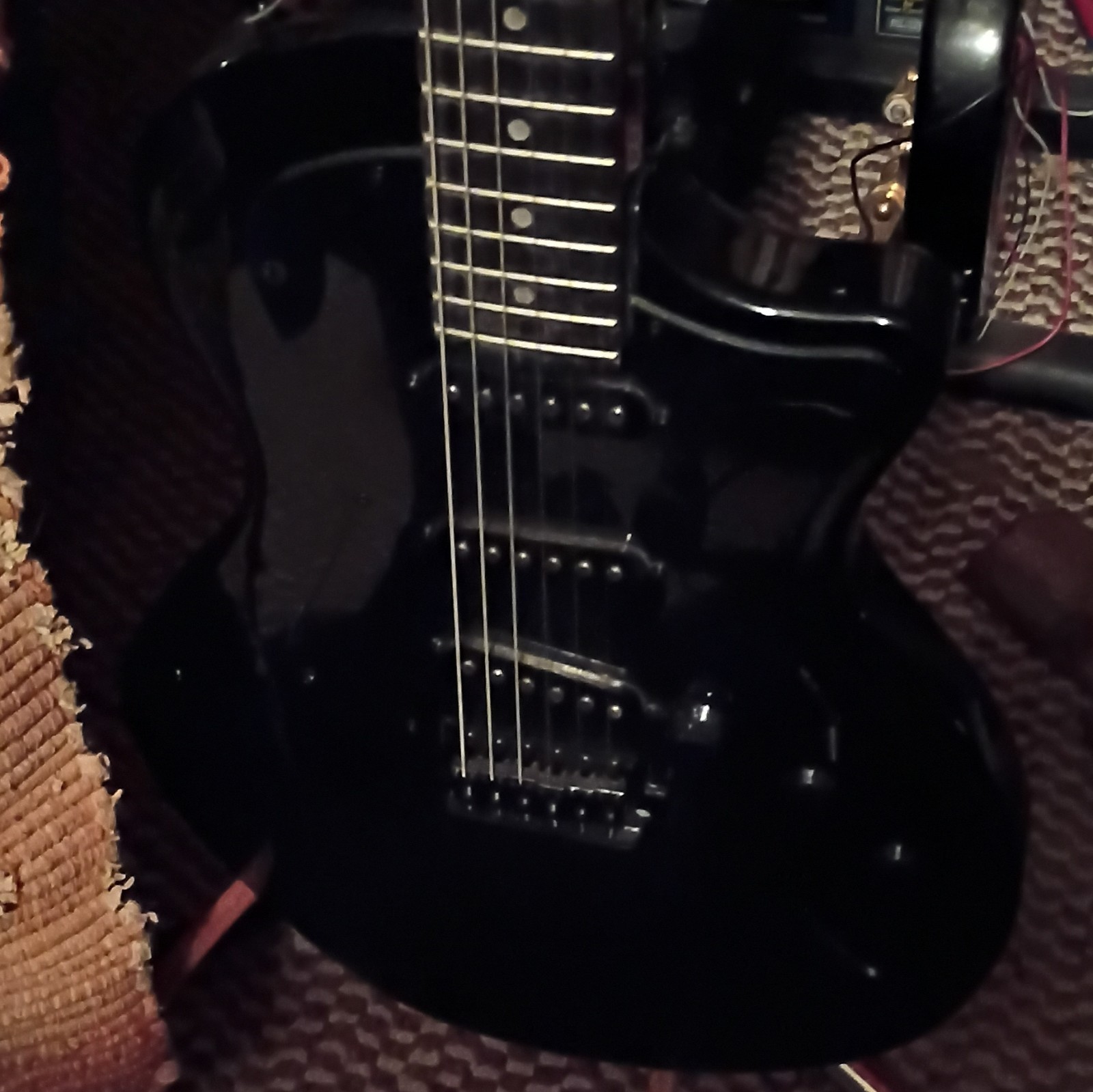 Efezan Right-Handed 6-String Solid Body Electric Guitar – Black