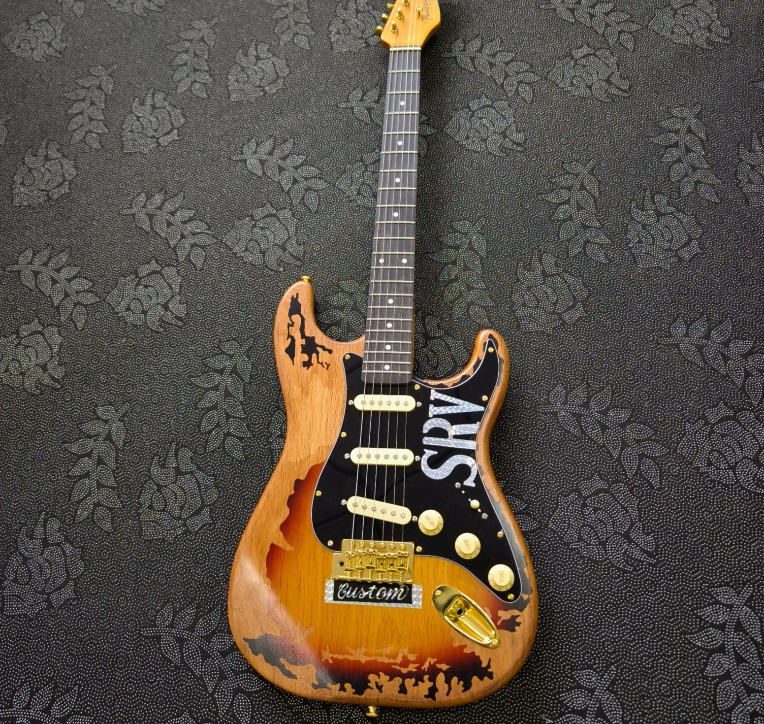 SRV Custom ST Style Electric Guitar Sunburst Distressed Body Gold Hardware