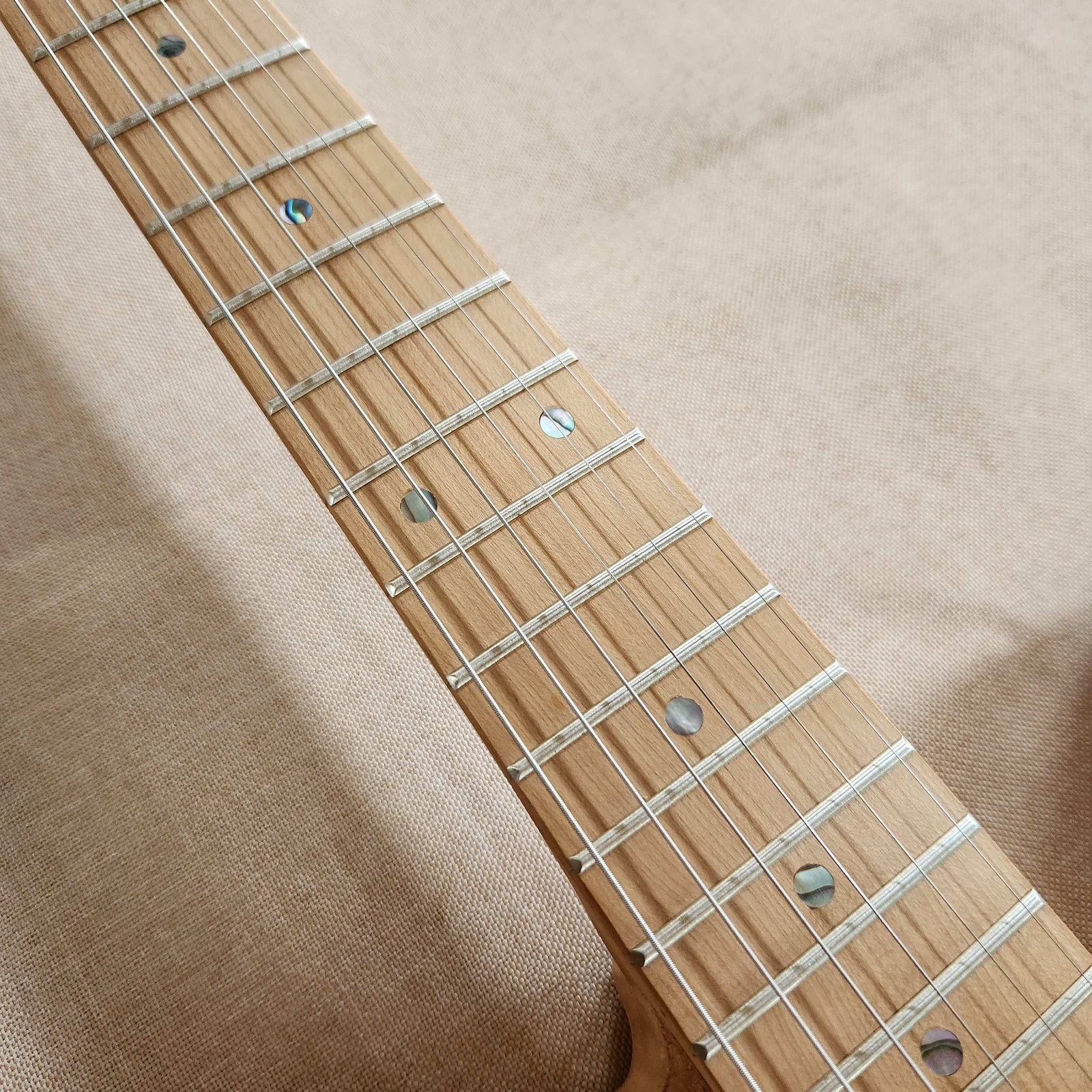 DIY Electric Guitar Unfinished Kit Maple Fretboard Fixed Bridge Mahogany Body