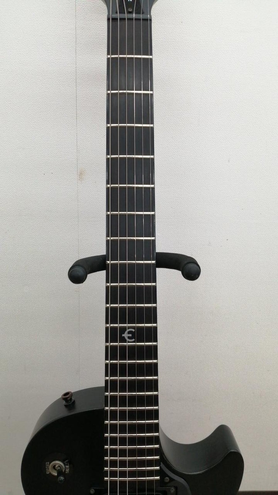 EPIPHONE LESPAUL GOTHIC Used Mahogany body/neck Rosewood fingerboard w/Gig case