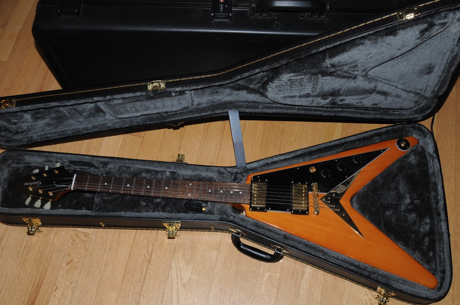 Epiphone/Gibson 1958 Korina Flying V Guitar Hard Case Has Gibson Classic Pack