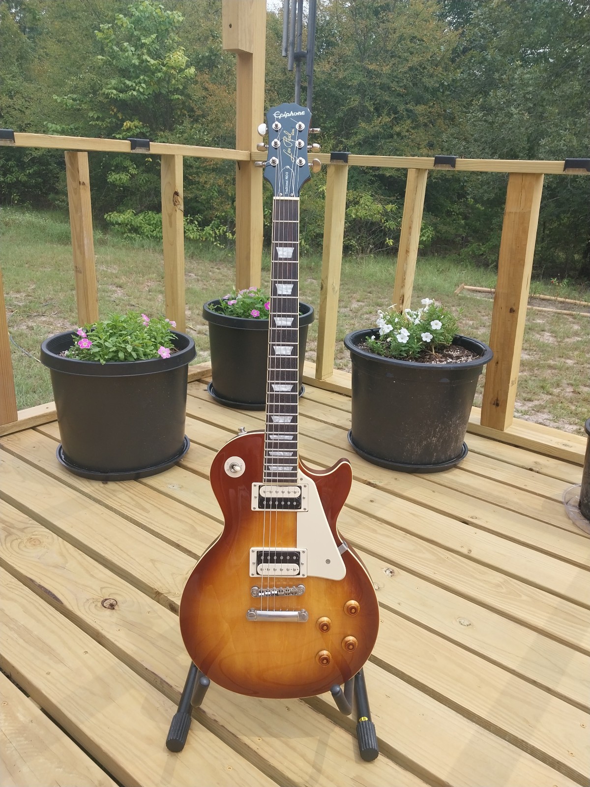 Epiphone Les Paul Traditional Pro II Electric Guitar with Road Runner Hardshell