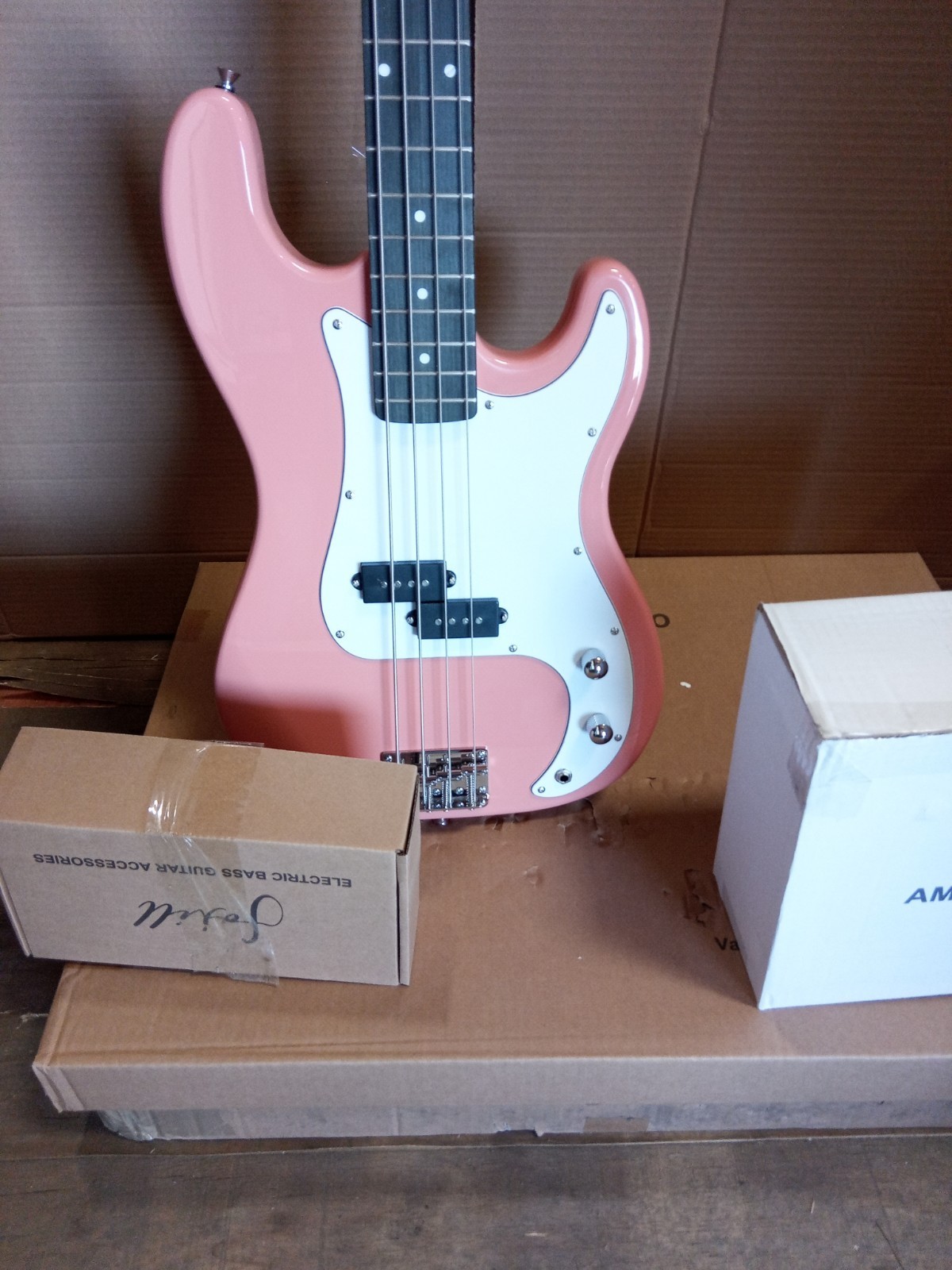 Open box 4 String Pink Precision Electric Bass Guitar KIT SET 1ZG2C0760307953110