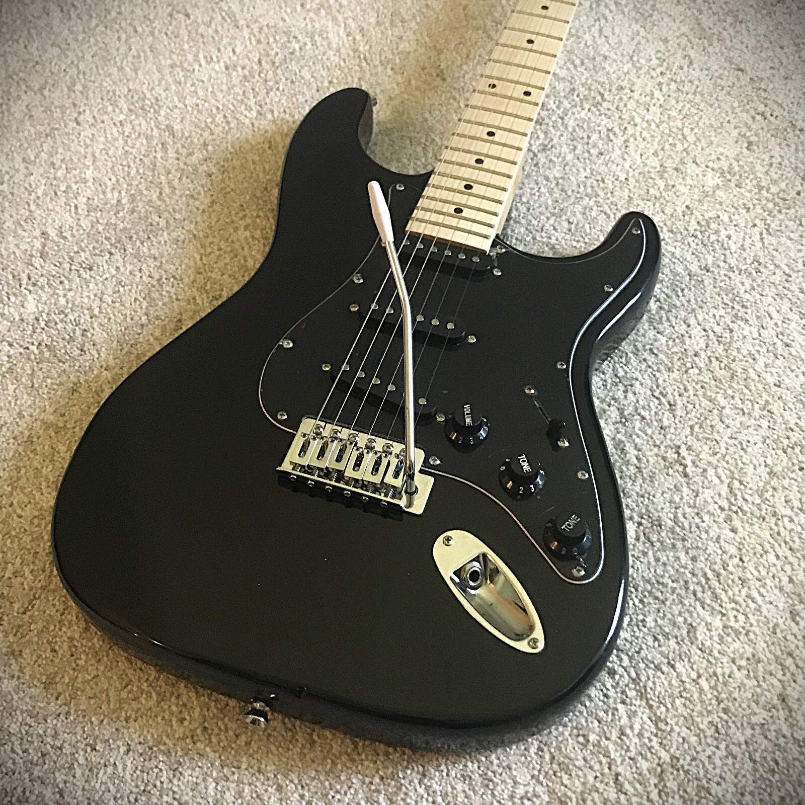 Black Solid Body Electric Guitar Package, Maple Neck, S-S-S Pickups with Gig Bag