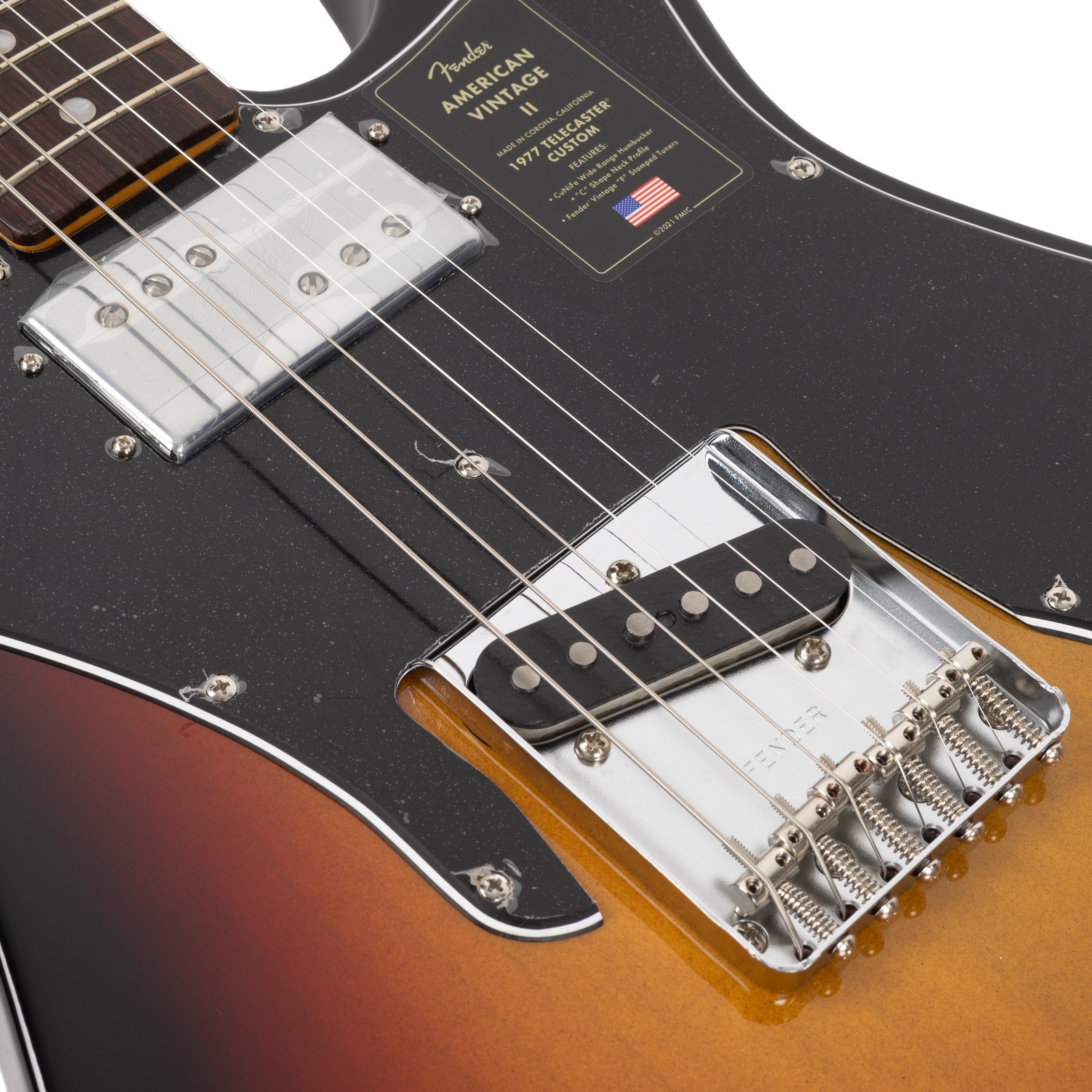 Fender American Vintage II 1977 Telecaster Custom Rosewood – 3-Color Sunburst