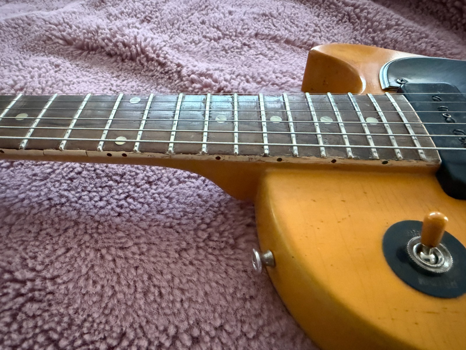 Vintage Gibson Les Paul Special – TV Yellow