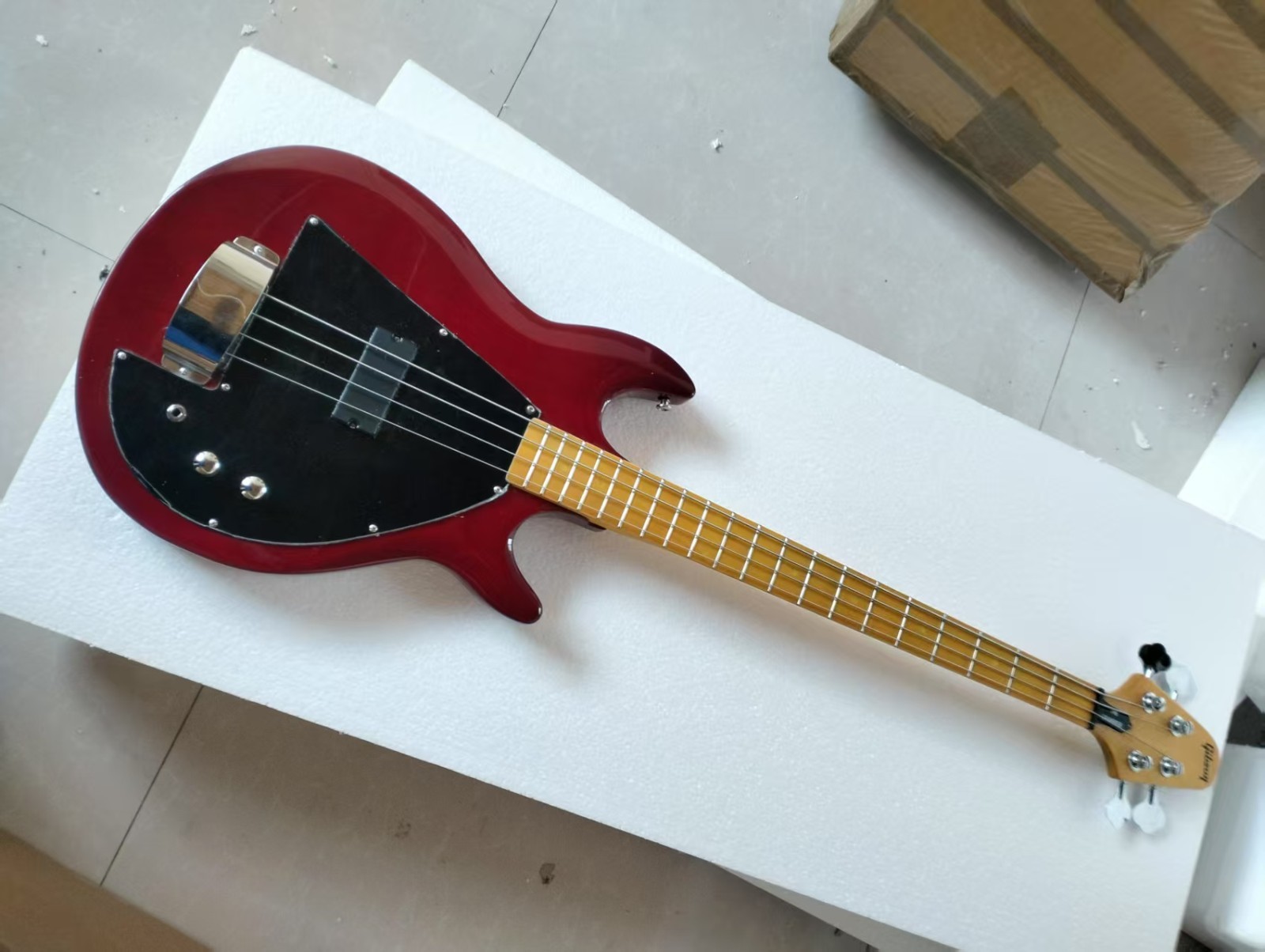 classic GRABBER BASS 4 strings Electric Bass 1970’s Vintage wine red in stock