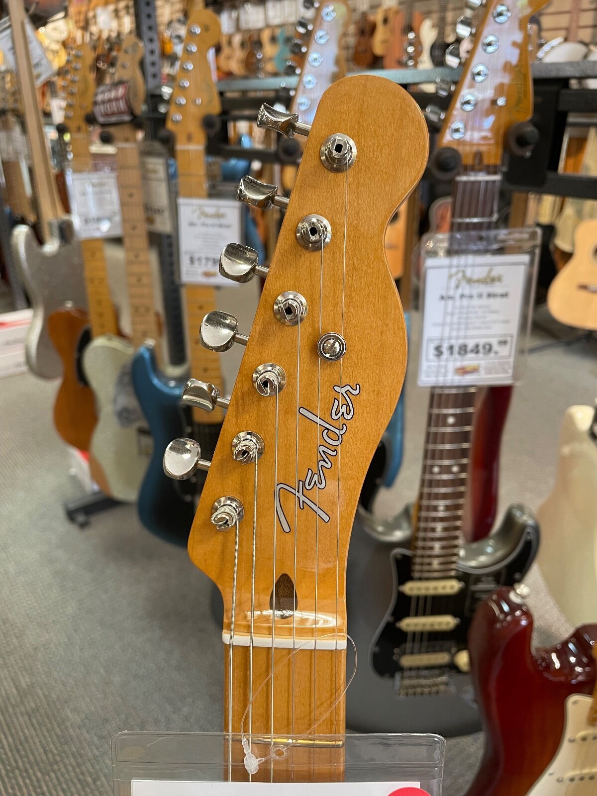 FENDER VINTERA II 50s NOCASTER