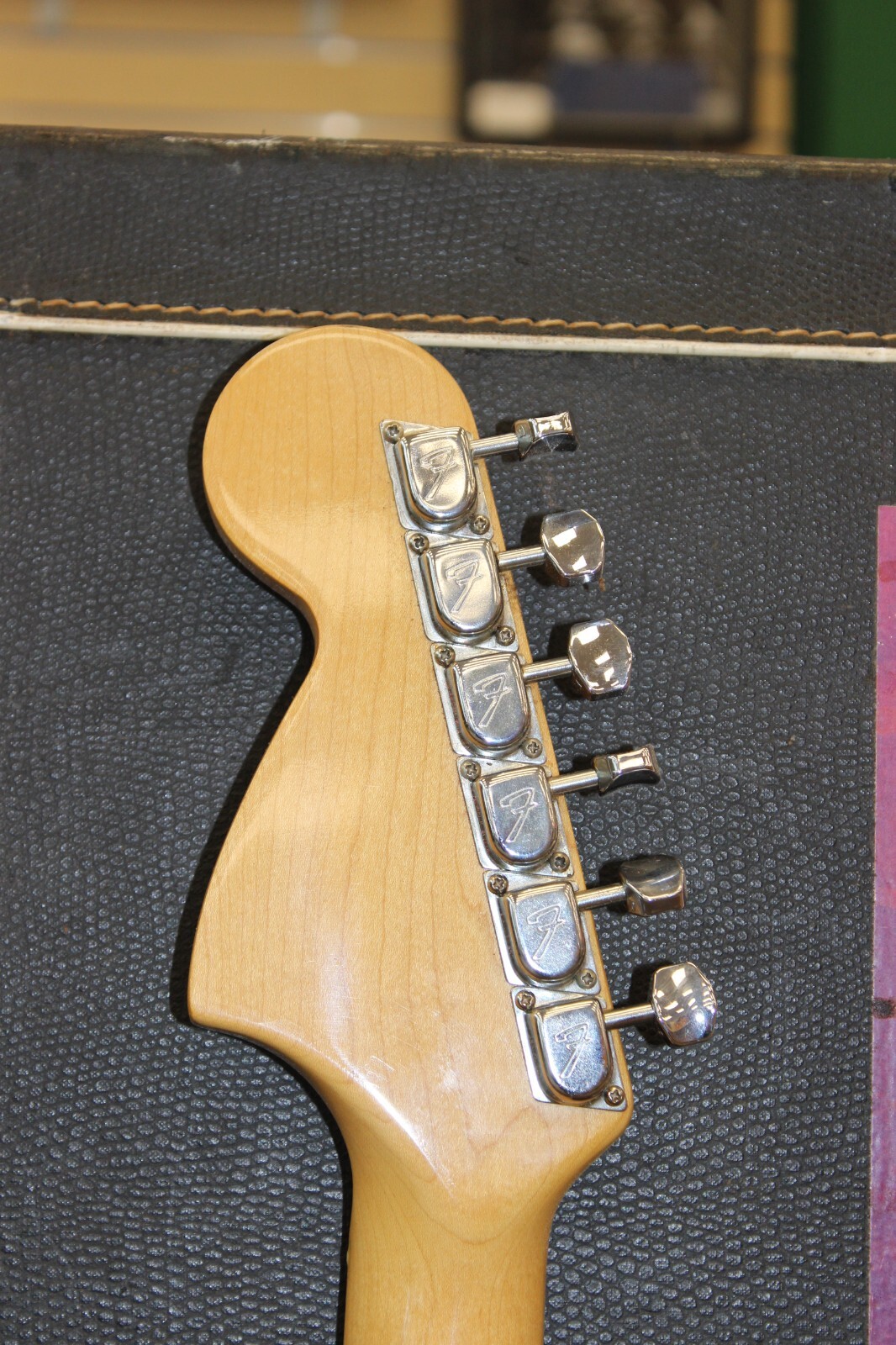 1977-78 Fender Stratocaster USA RH Electric Guitar w/ Case *LOOK* FREE SHIP