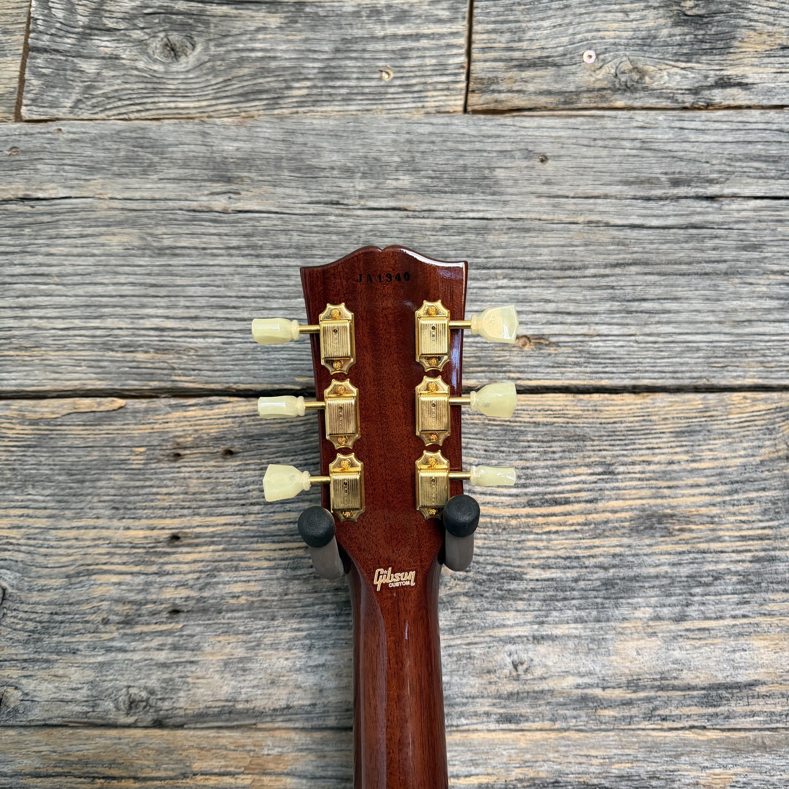 Used Gibson Custom Shop Johnny A Spruce Top – Vintage Sunburst w/OHSC
