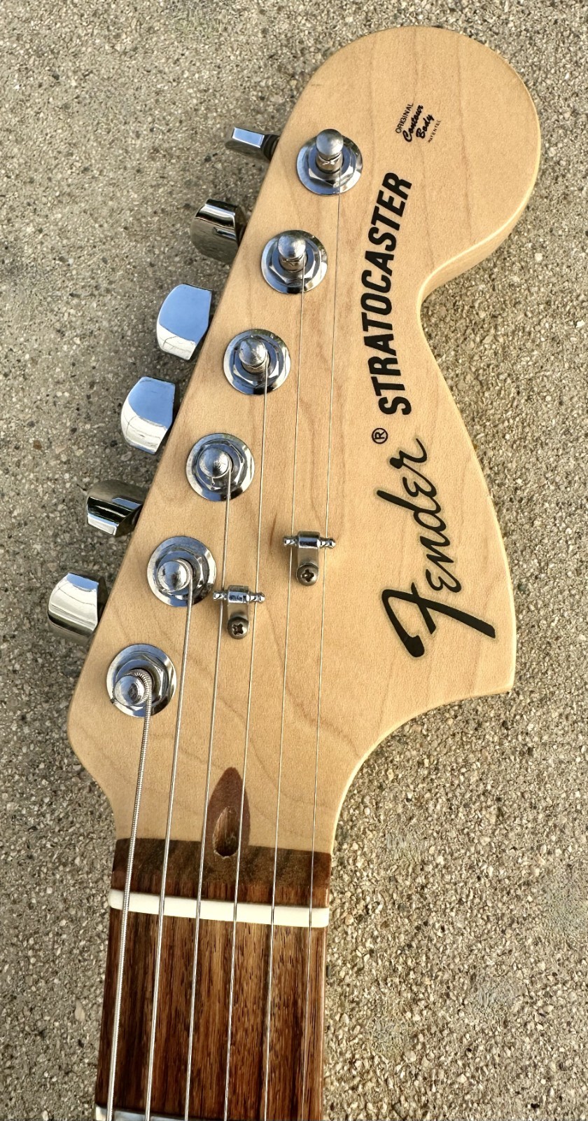 2006 Fender Highway One USA Stratocaster Nitro Sunburst Rosewood Fretboard SSS