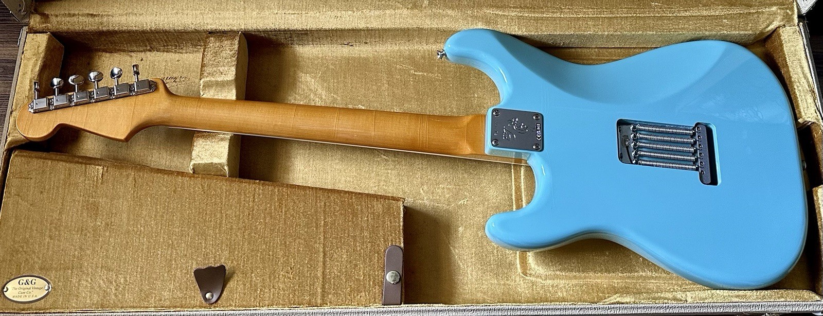 2024 Fender Eric Johnson Rosewood Stratocaster Tropical Turquoise