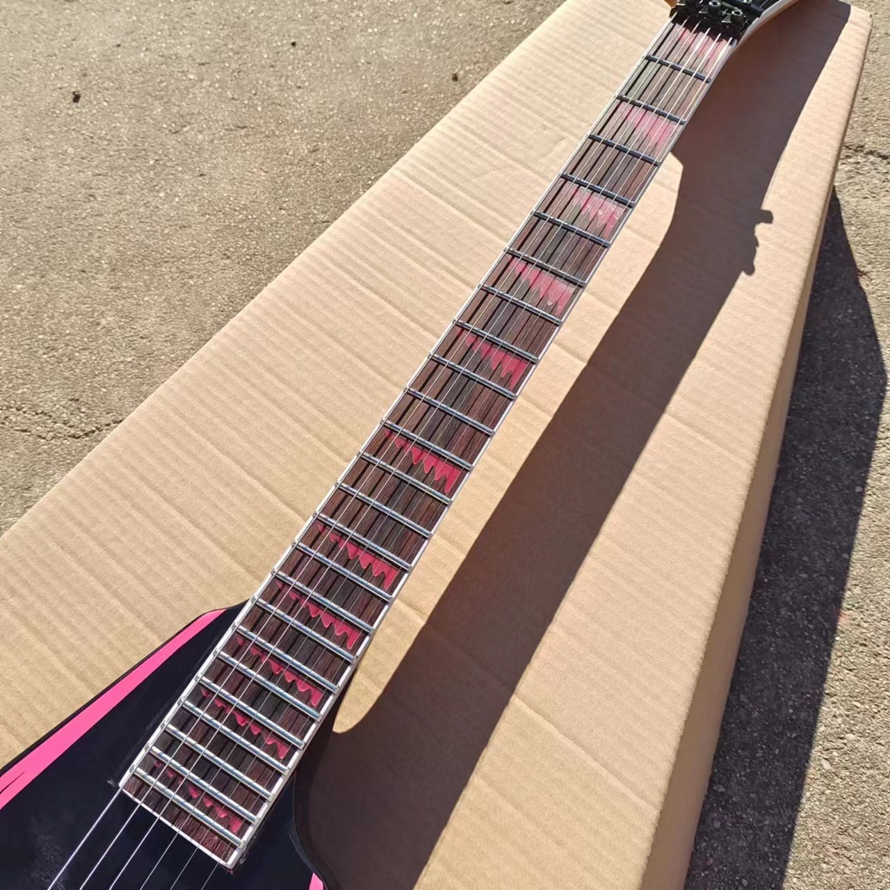Sharp Flying V Electric Guitar Decorated With Pink Lines Equipped With High-End