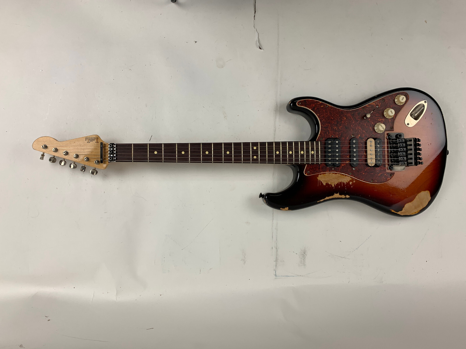 LsL Instruments Saticoy Mick Mars Tribute MM 3 Tone Sunburst Heavy Age Floyd NEW