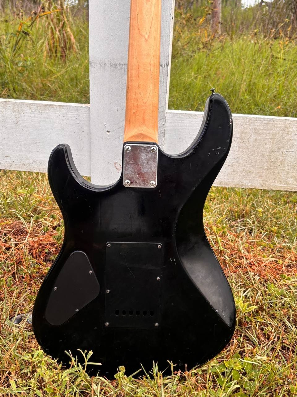 Yamaha ERG121 Electric Guitar SuperStrat BLACK Great Fast Shipping PH9