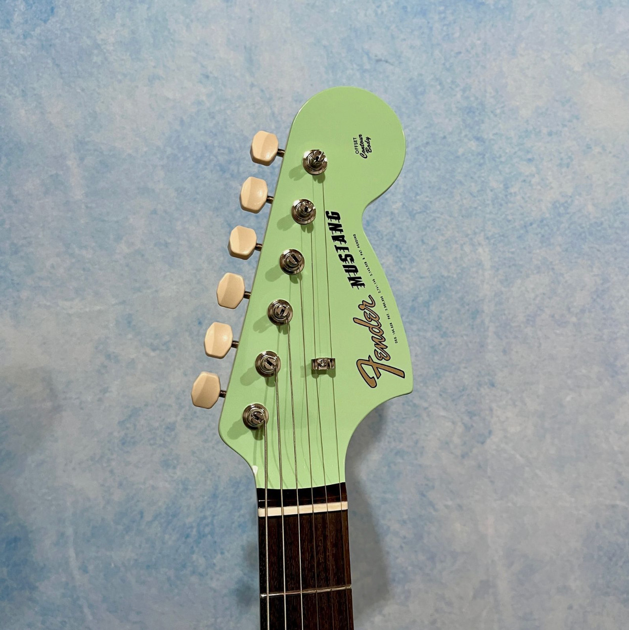 Traditional 60s Mustang Surf Green Electric Guitar New Fender Made in Japan