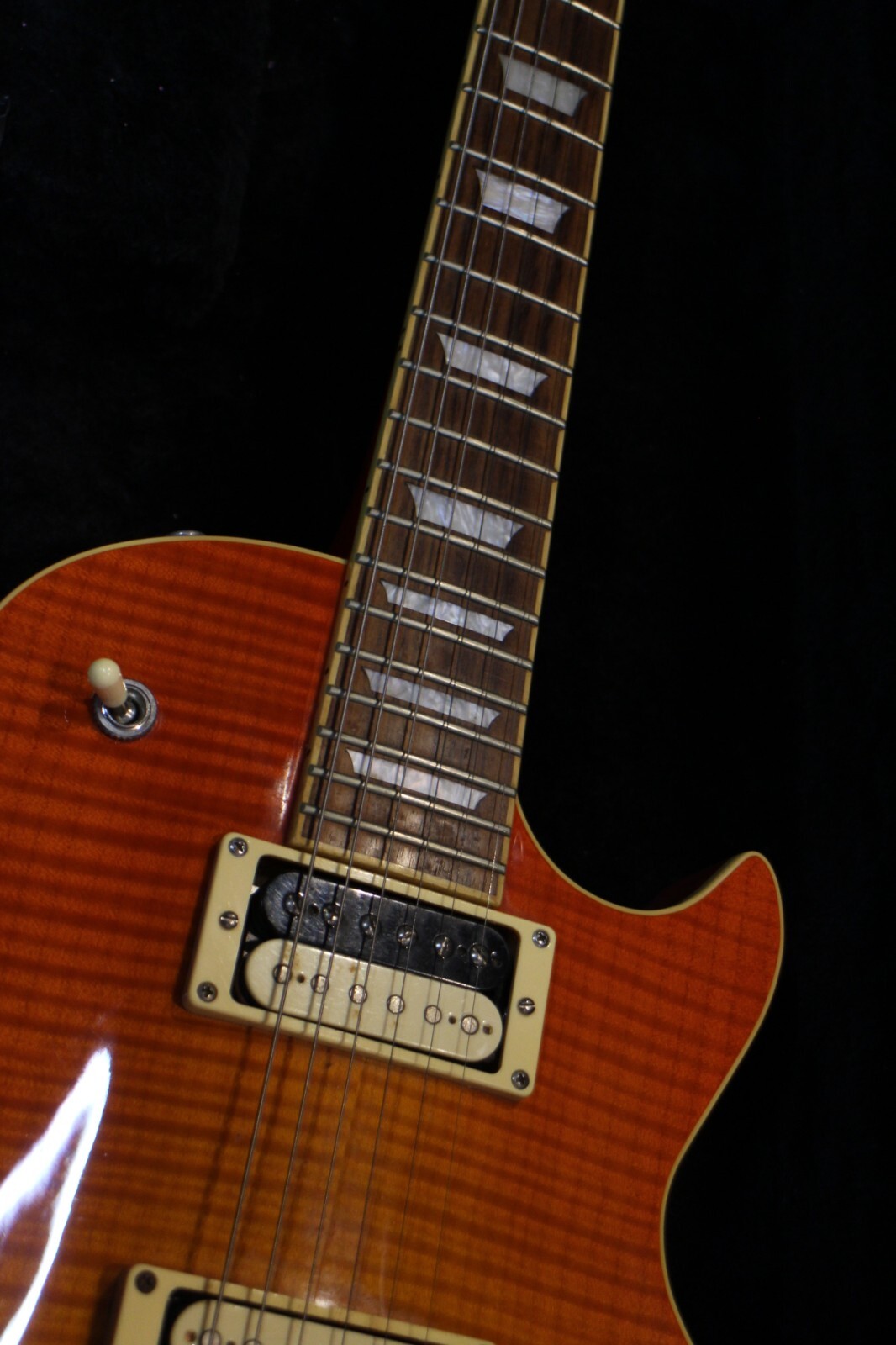 USED Edwards Limited Model Electric Guitar E-LP GT214 230427