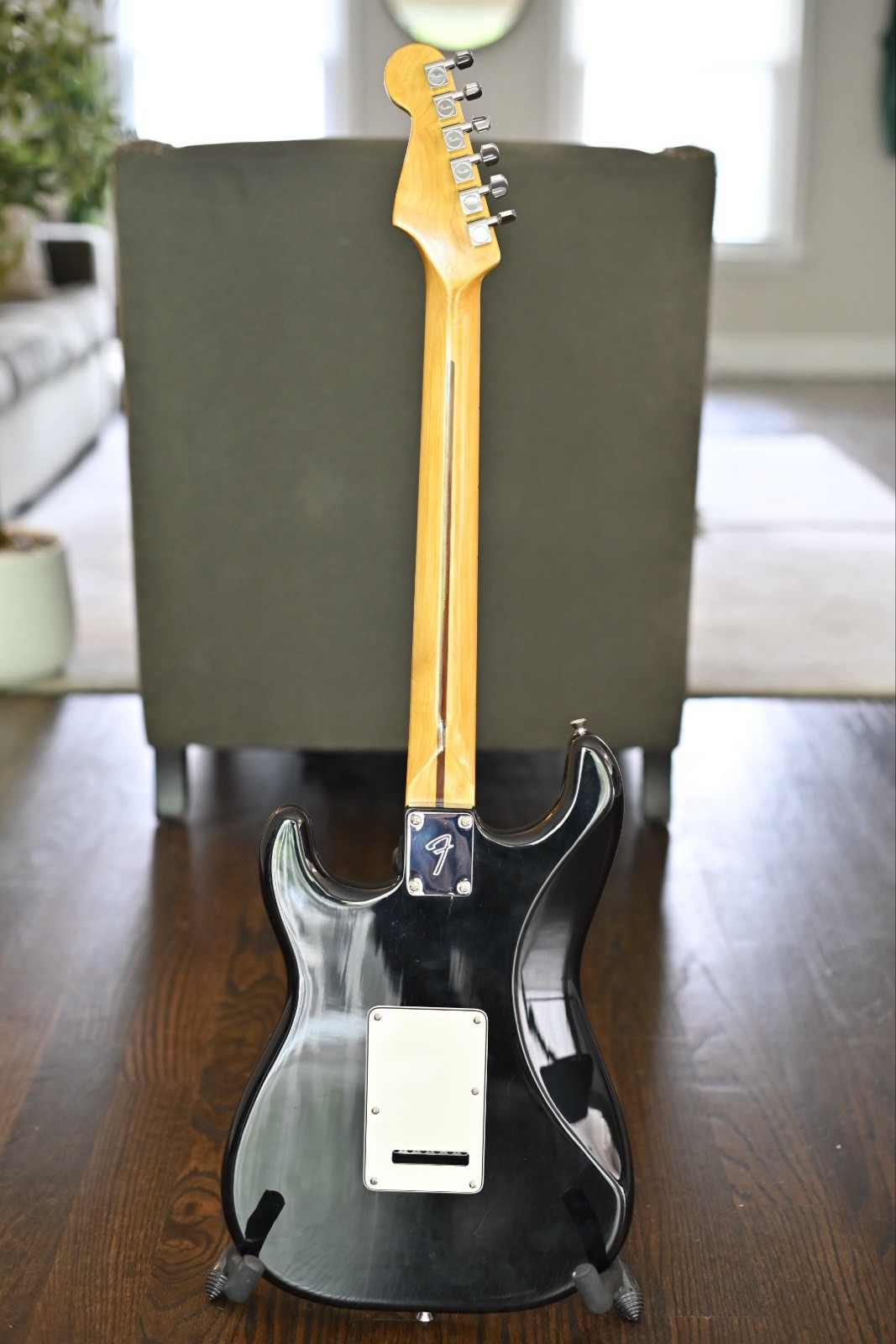 Fender Stratocaster Black Electric Guitar Right-Handed Nitro Neck