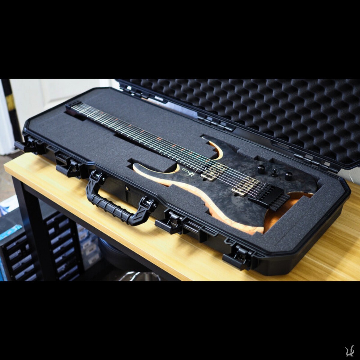 Halo MERUS 7-String Headless Guitar – Hipshot, Bare Knuckle [MADE TO ORDER]