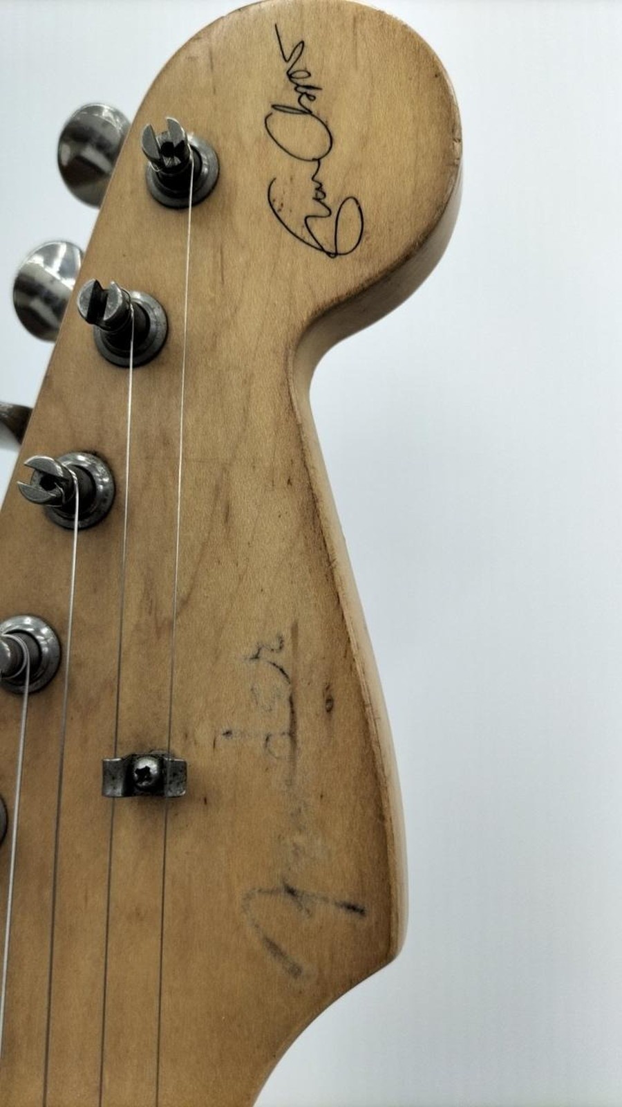 FENDER USA ERIC CLAPTON STRATOCASTER Used 1992 Alder body Maple neck/fingerboard