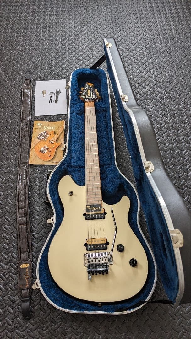 Peavey EVH Wolfgang 1997 Ivory Electric Guitar