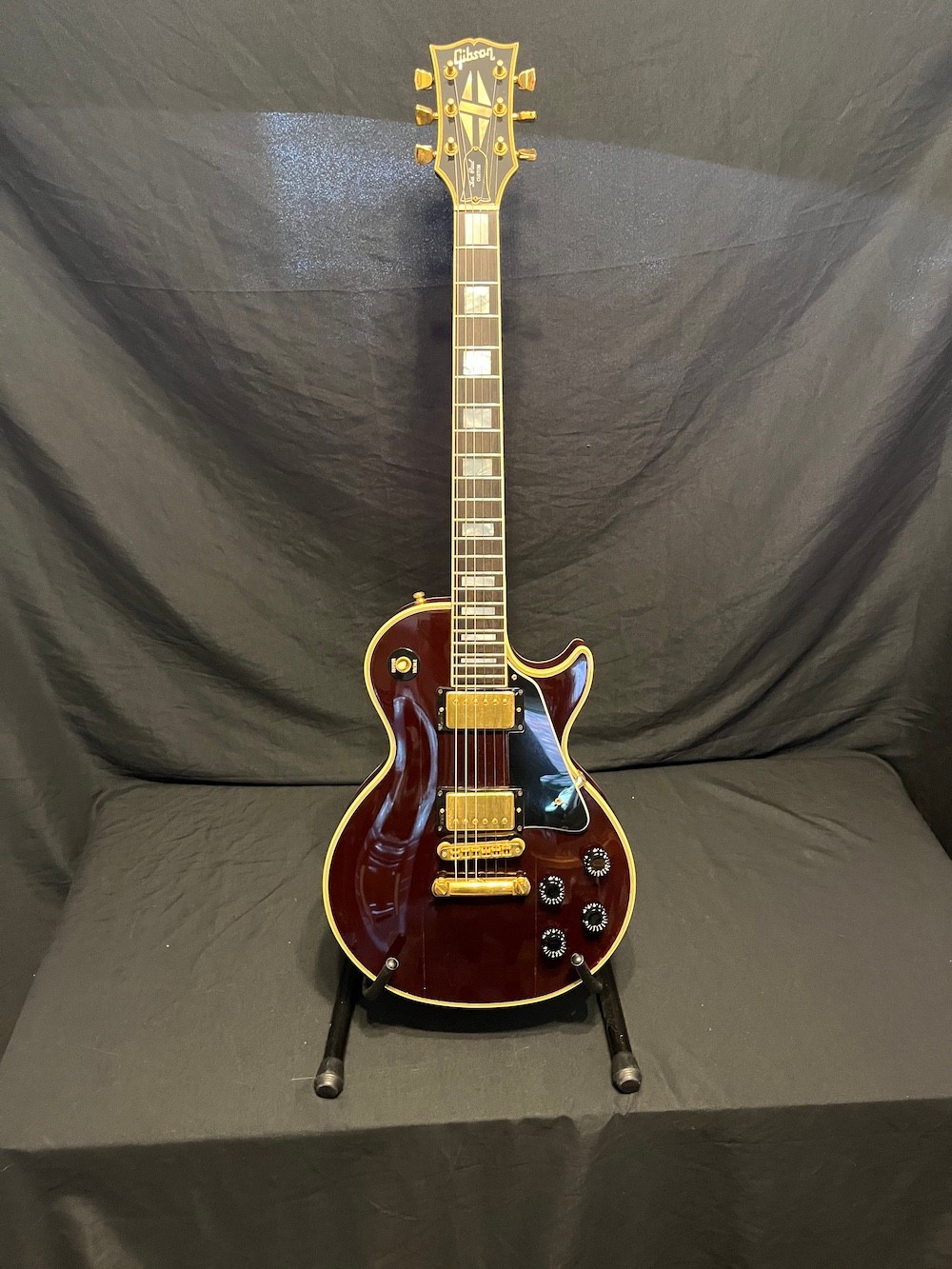 1983 Vintage Gibson Les Paul Custom in Wine Red W/Case
