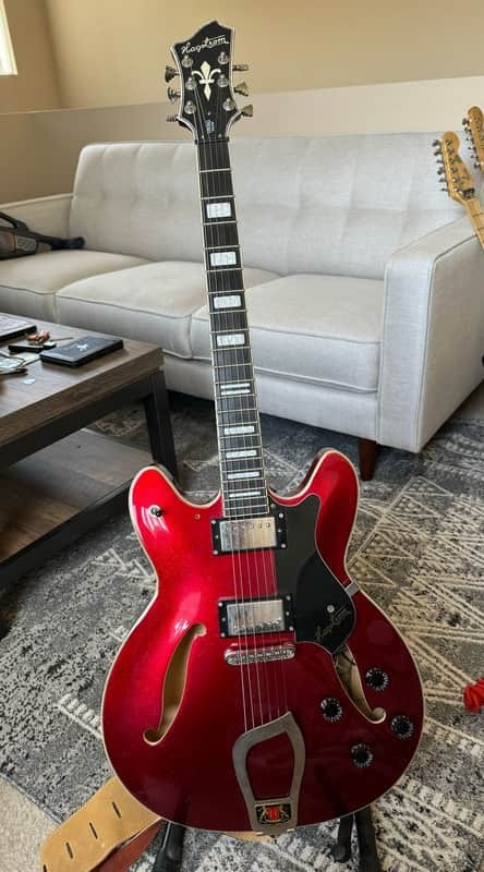 2009 Hagstrom Viking Deluxe, Red Sparkle w/Origanal Hard Case.