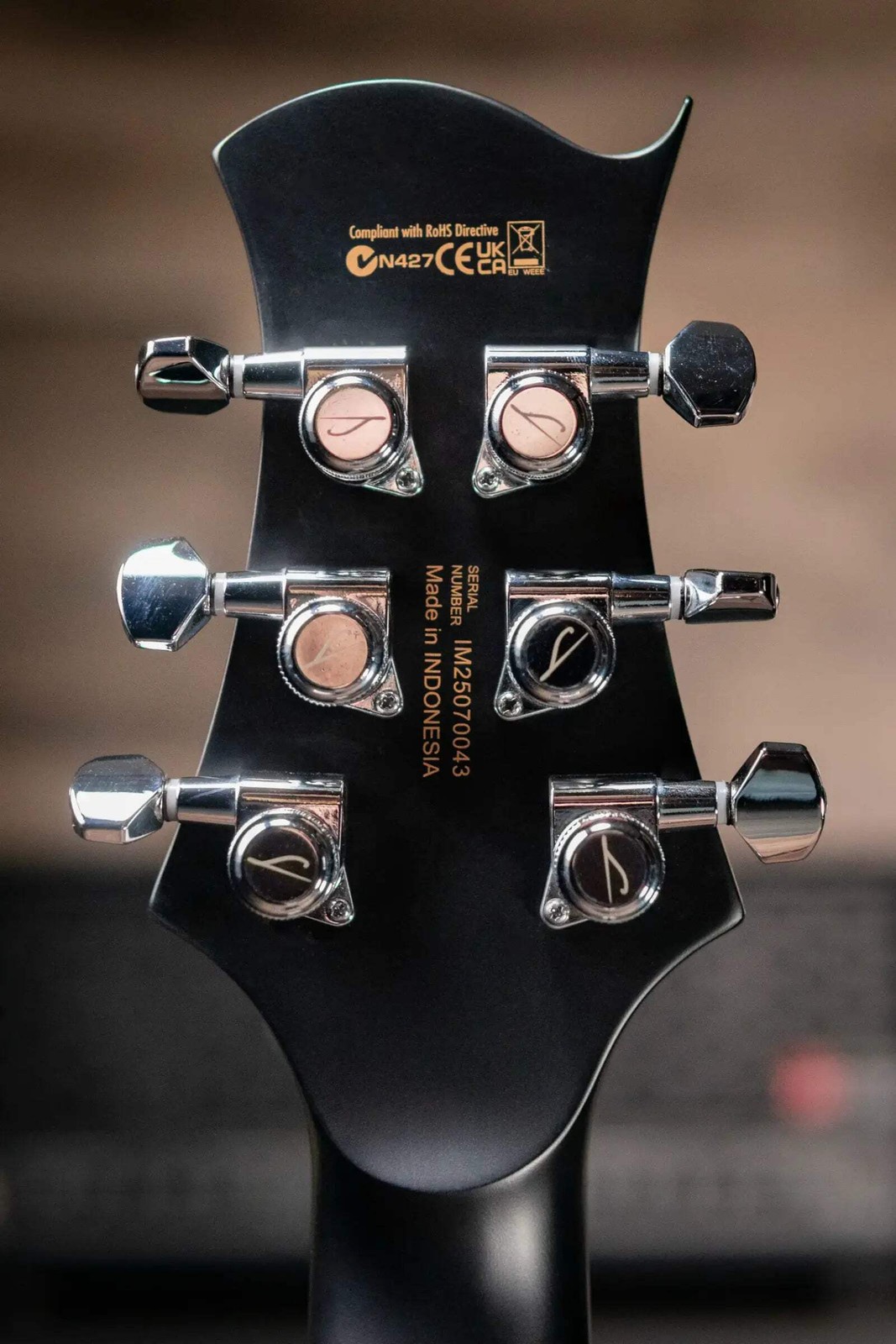 Legator HDC300-JB PRO Helio Double Cut Electric Guitar – Jupiter Burst with Gig