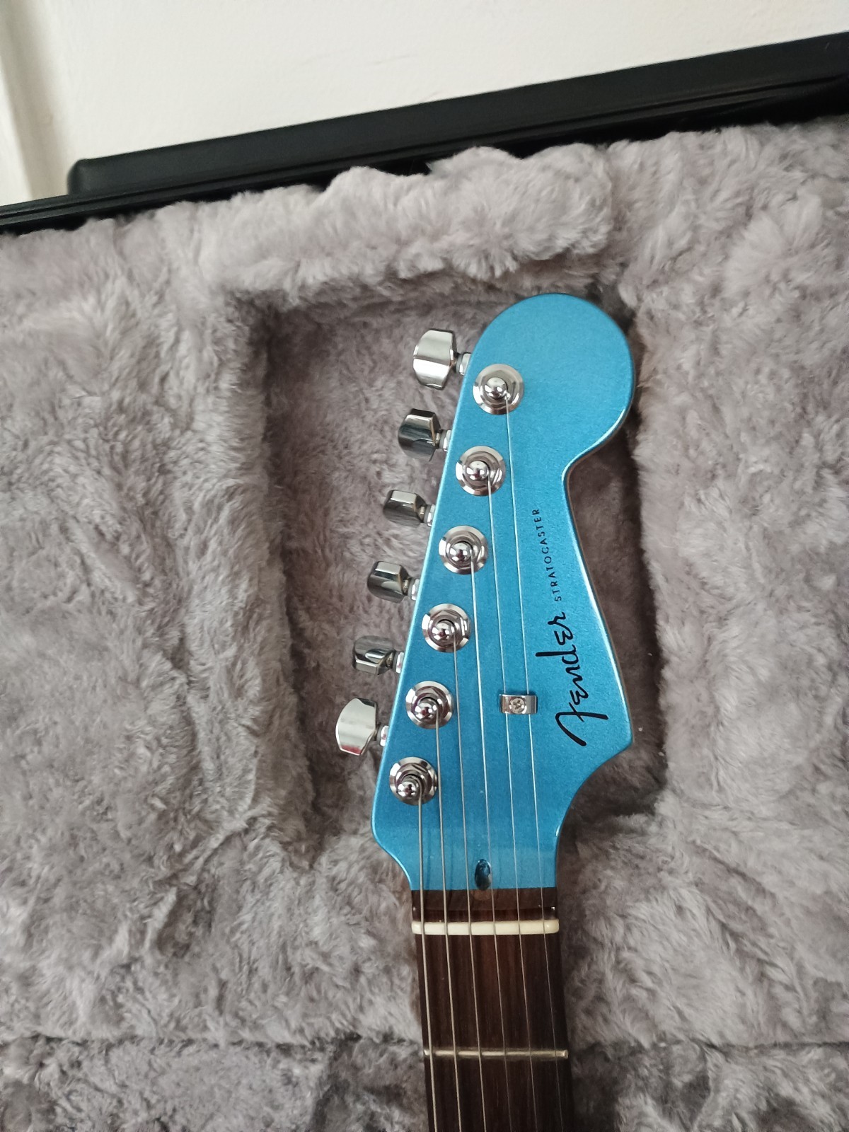 2020 Fender “American Showcase”USA* Strat Sky Burst Metallic Excellent Condition