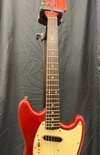 Fender 1968 Mustang Competition Red Matching Head