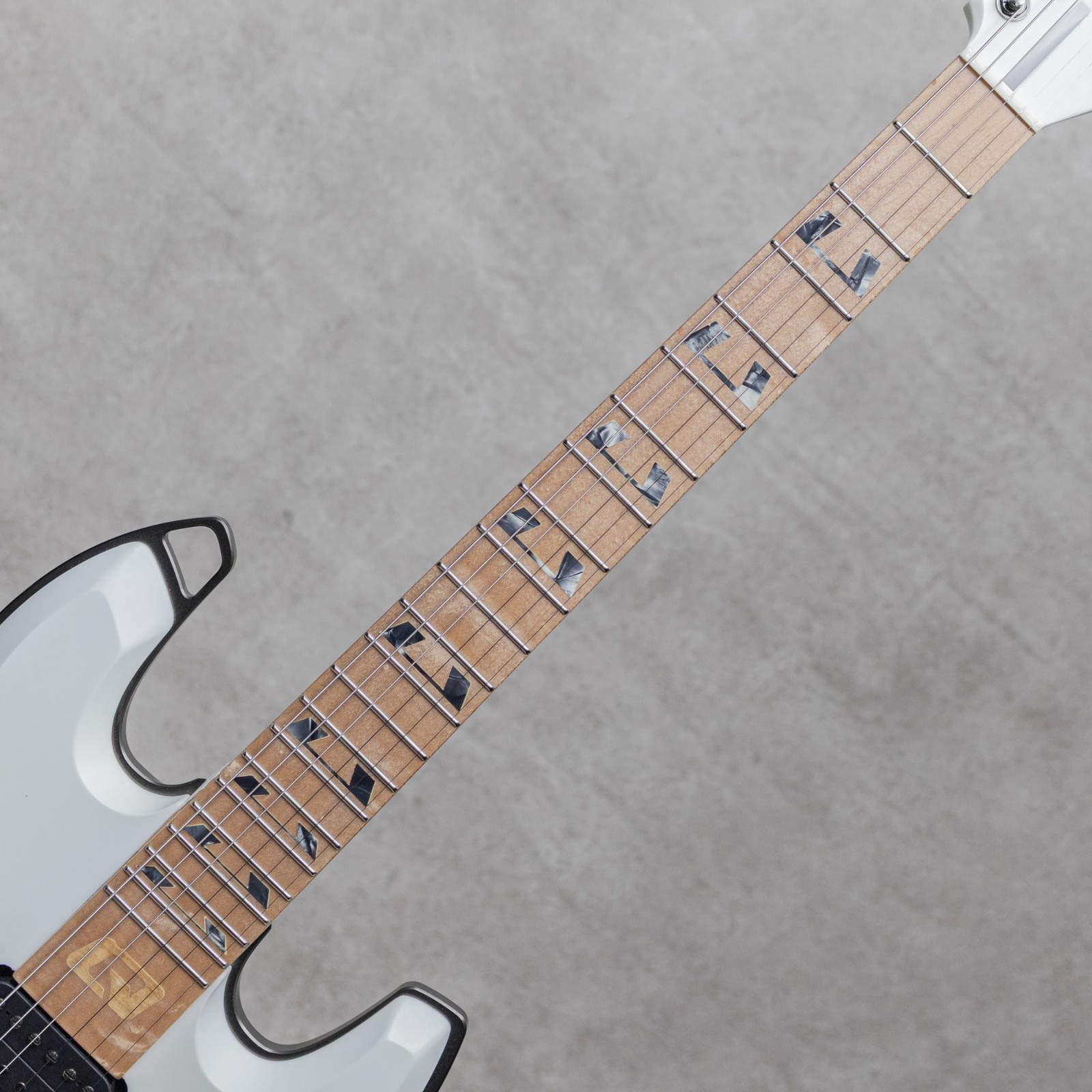 QUESTREL SWOOD Standard Used 2017 Maple fingerboard Matte White w/Hard case