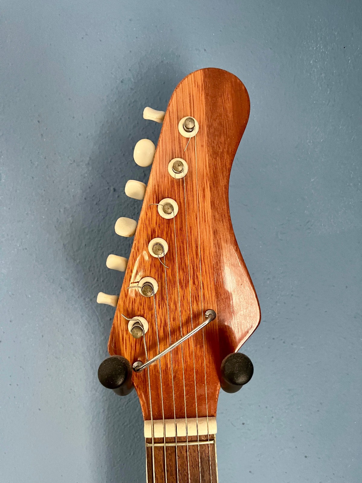 Teisco Kawai Silvertone 3 Pickup Electric Guitar