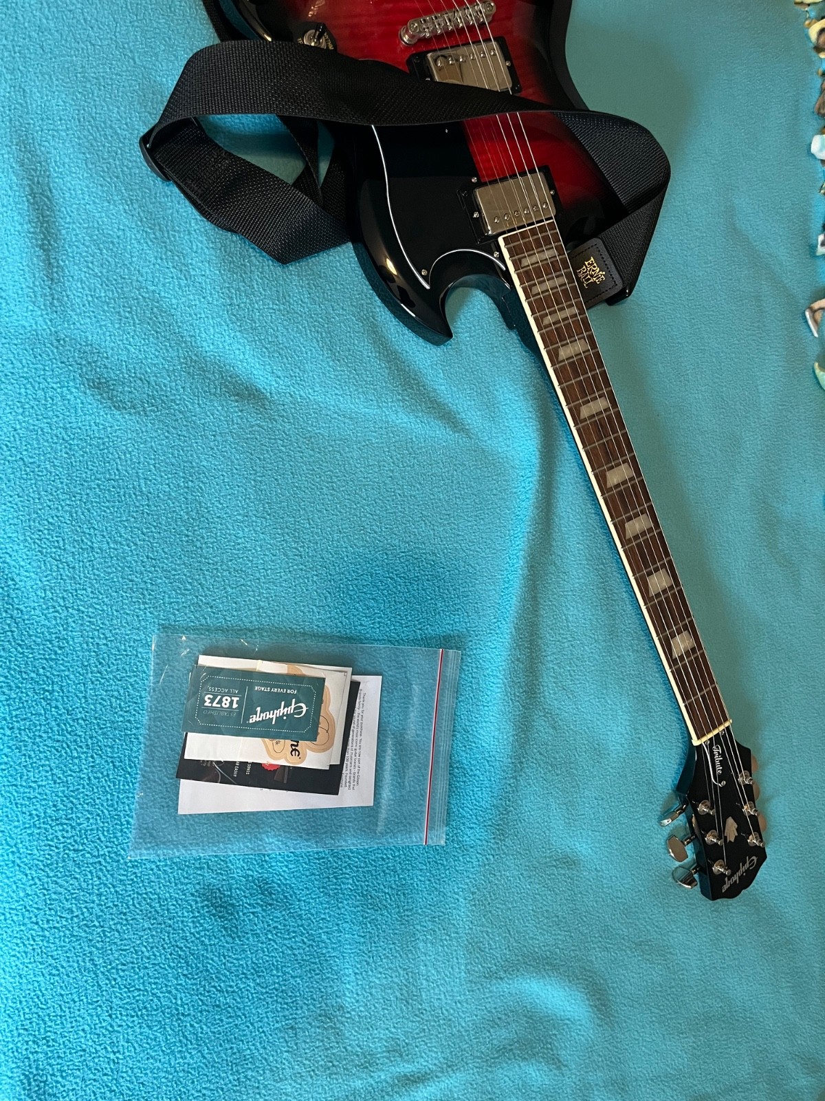 Epiphone SG Tribute Plus – Cherry Burst