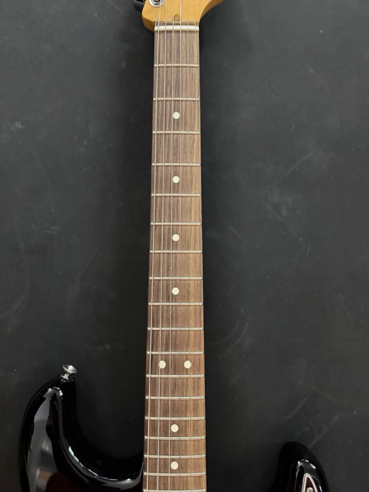 Fender Stratocaster HSS Sunburst RH 6-String Rosewood 2023 w/ Deluxe Hard Case