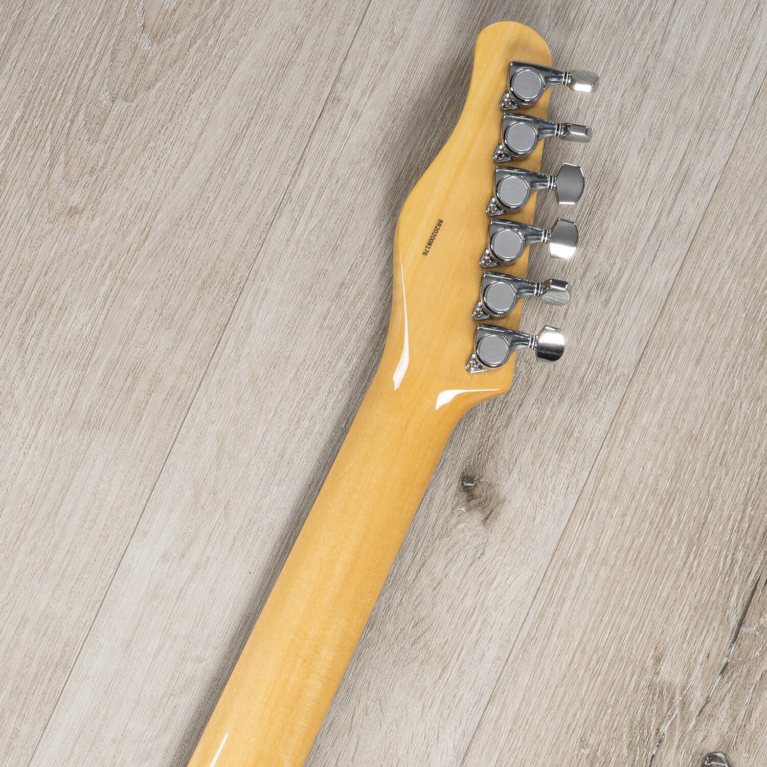 Tagima Brazil T-930 Guitar, Brazilian Pau Ferro Fretboard, White (B-STOCK)