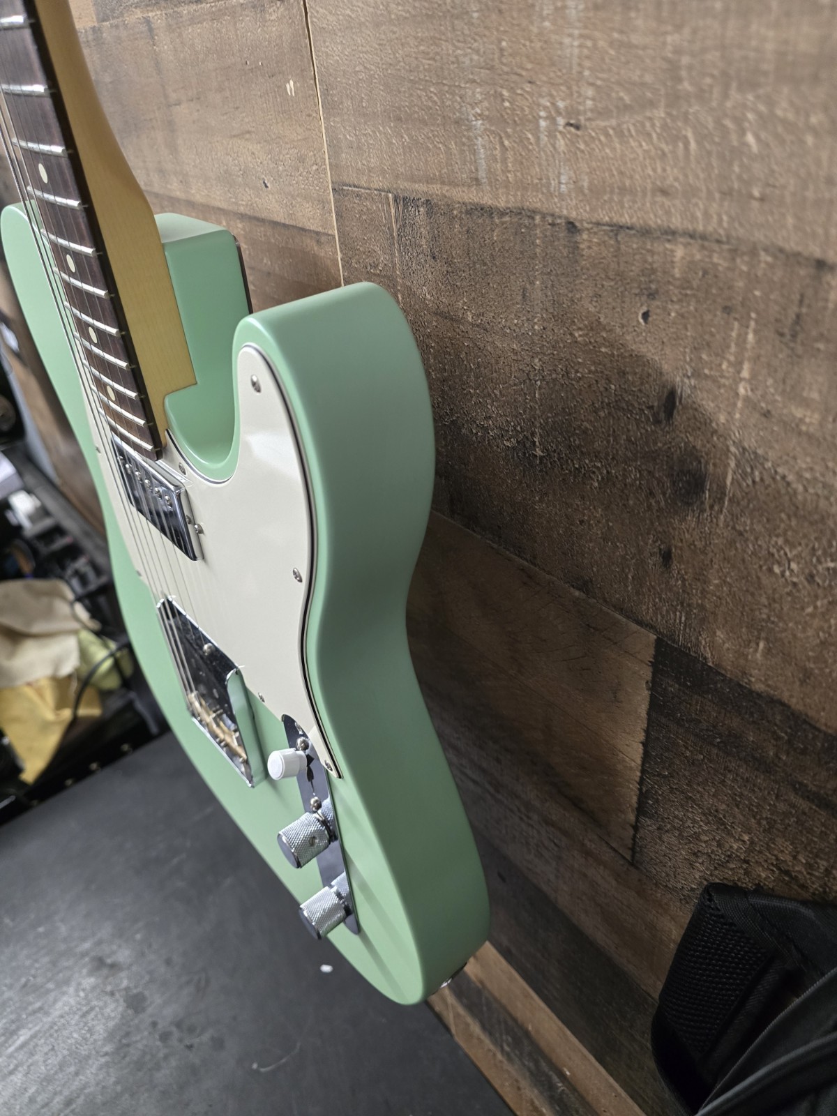 2019 Fender American Performer Telecaster HUM Satin Surf Green.