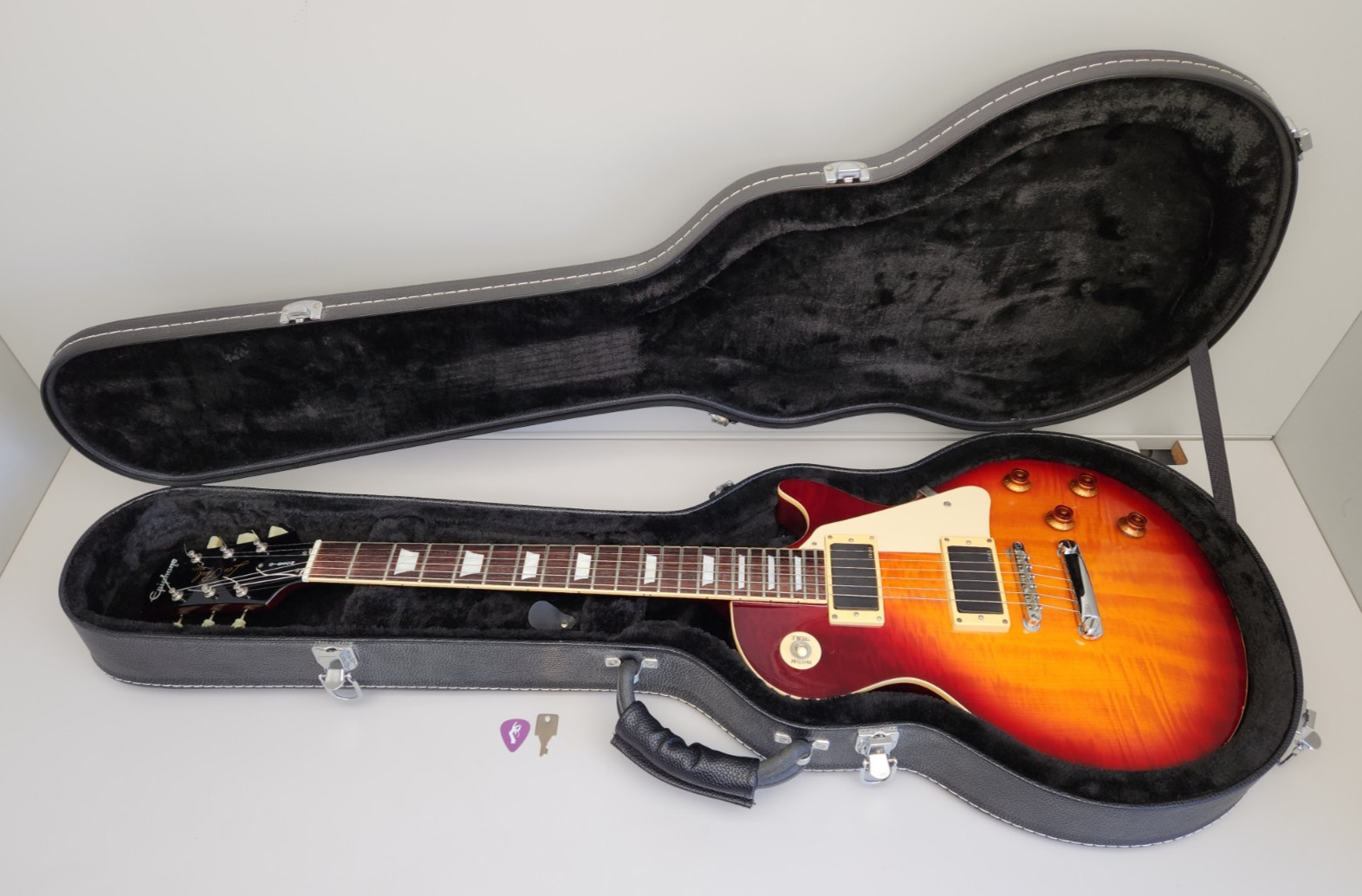 Epiphone Inspired by Gibson 1959 Les Paul Standard Guitar Sunburst EMG ZW 81/85