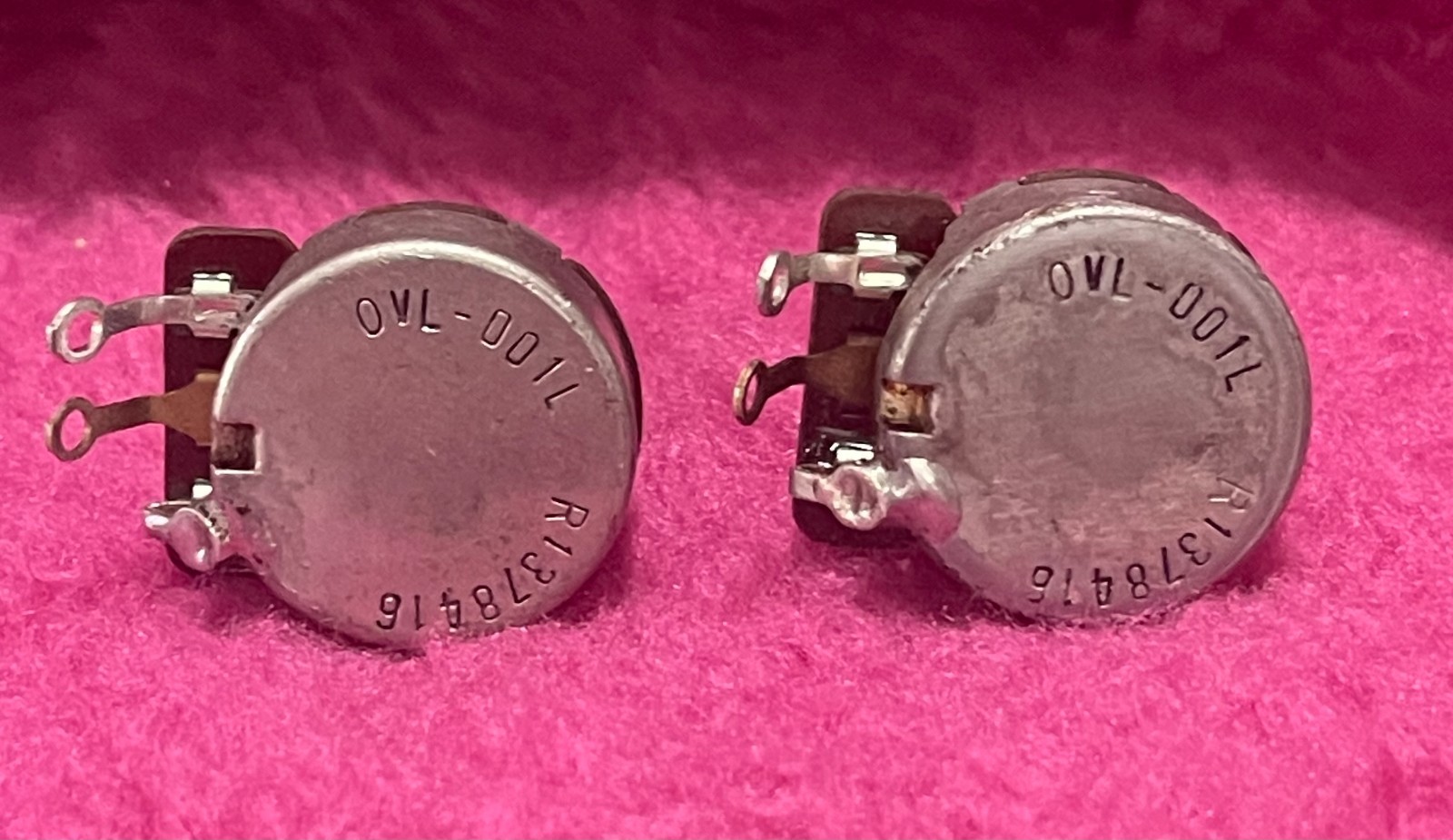 Gibson Les Paul Custom, Standard 1984 CTS 500K Long Shaft Audio Potentiometers