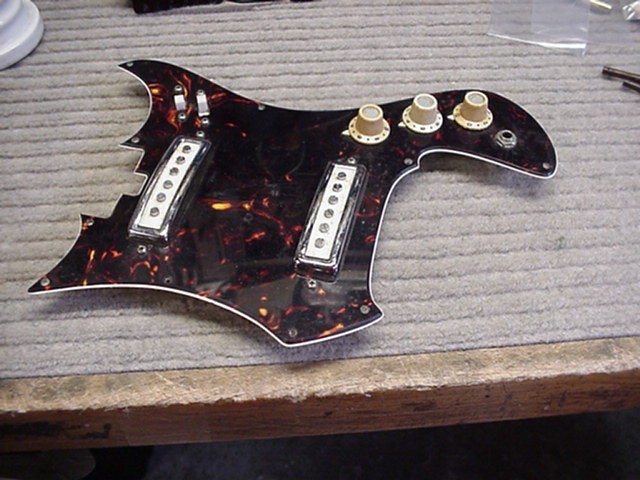 VINTAGE 60s SORRENTO KINGSTON ELECTRIC TEISCO Tortoise Pickguard & PUs knobs