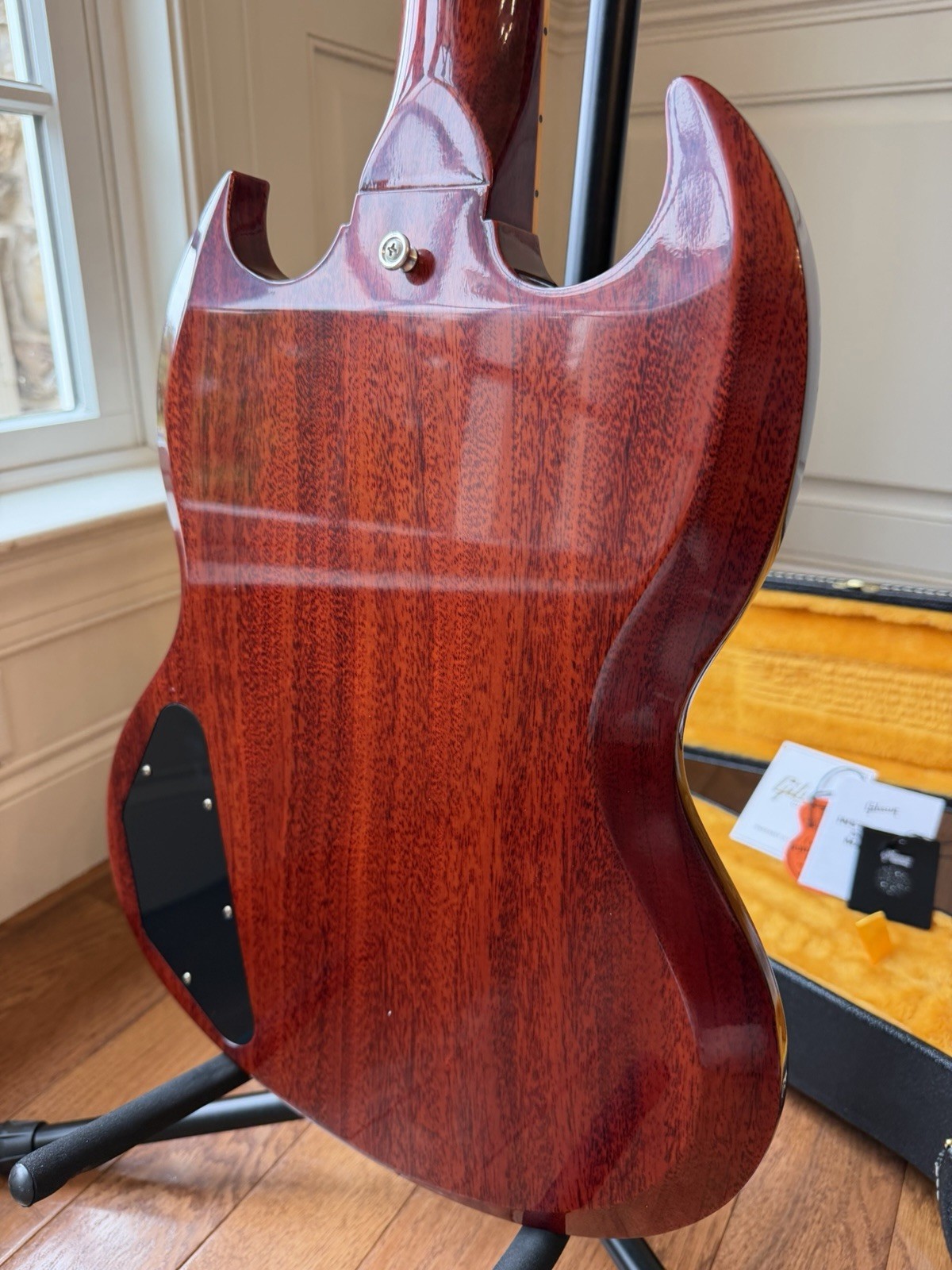 2026 Gibson Custom Shop ‘64 SG Maestro Vibrola VOS – Cherry Red