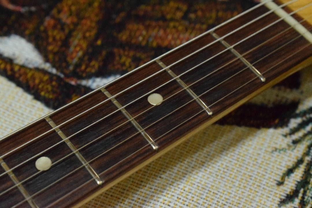 Fender Musicmaster S8 Serial 4.12kg