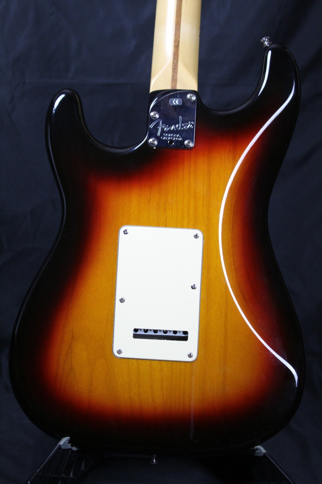 Fender American Deluxe Stratocaster w/ Noiseless Pickups, S1 Switch & HSC *NICE*
