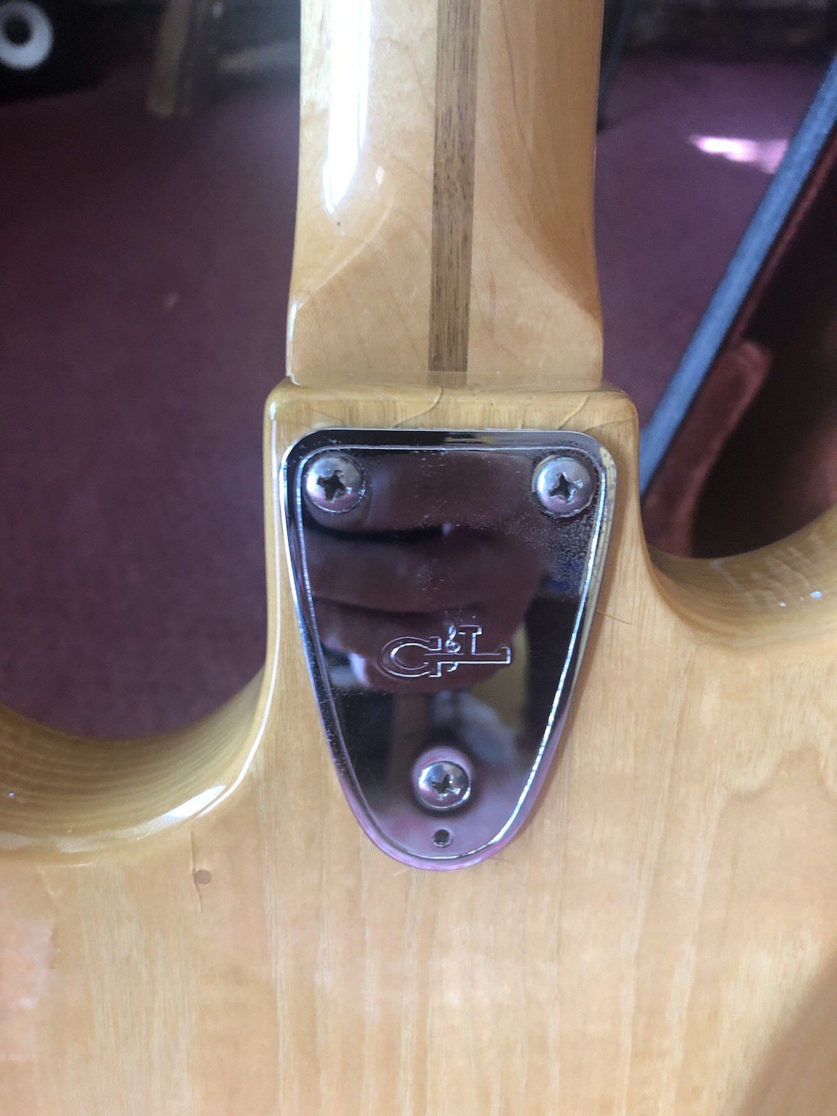 G&L F-100 Series II Electric Guitar – Classic Leo Fender Design 1981