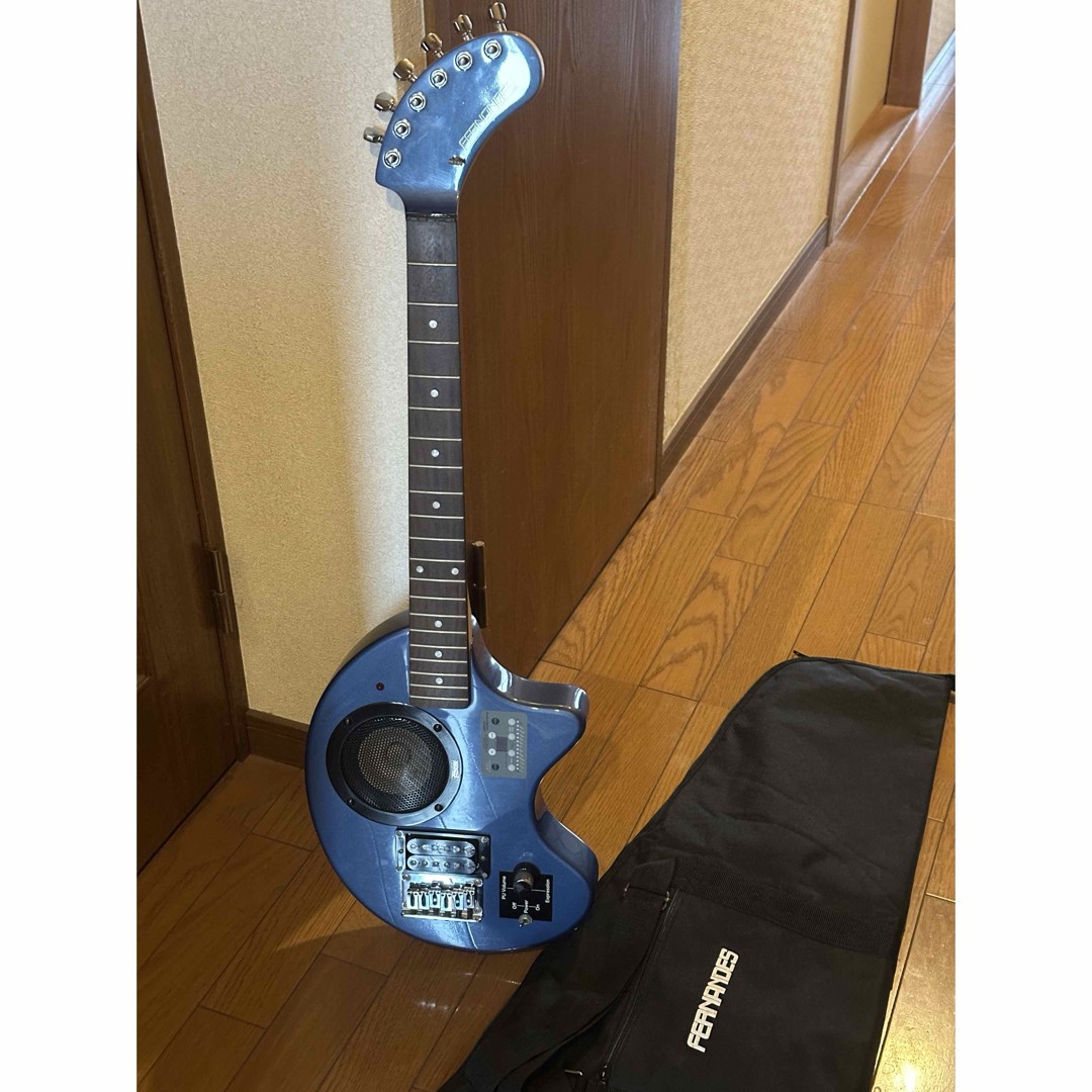 Electric Guitar Fernandes ZO-3 Digi-ZO Ultima Blue w/ Built-in Amplifier & Case