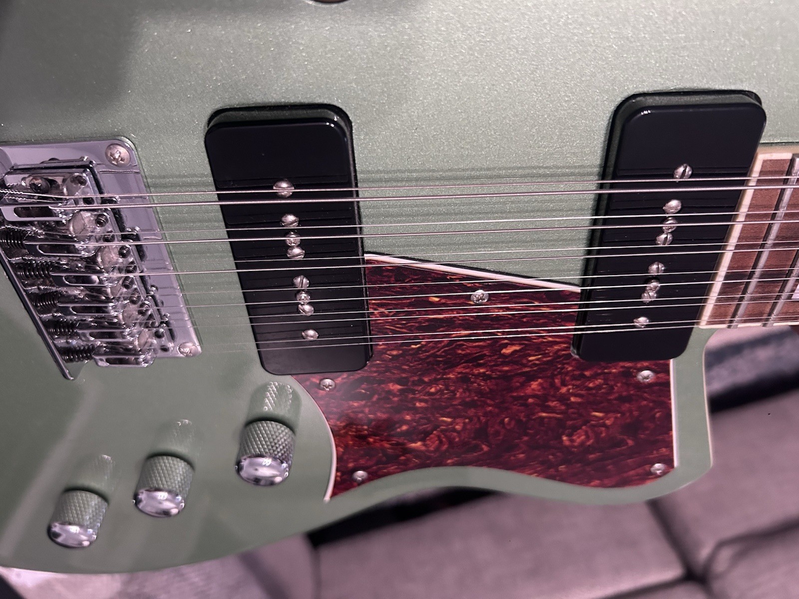 Reverend Airwave Semi-Hollow Electric Guitar Green 12-String w/Hardcase