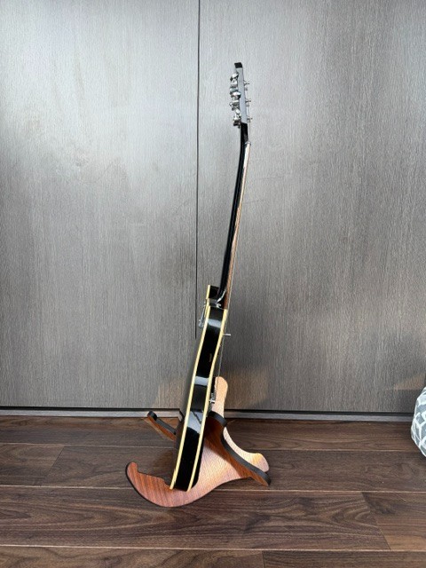 Oscar Schmidt OE30 Semi-Hollow Electric Guitar w/Hard Case Excellent Condition!