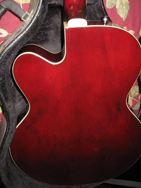 GRETSCH ANNIVARSARY SUNBURT 2008 G5120 W/ BLACK LOCKING HARDSHELL CASE #599-9