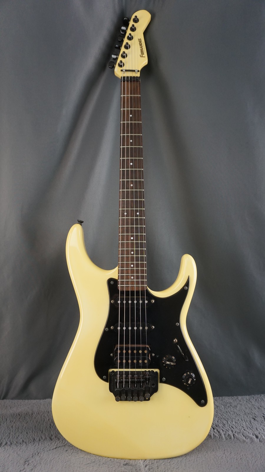 Fernandes HSS Electric Guitar – Vintage White – Japan w/ Hard Case